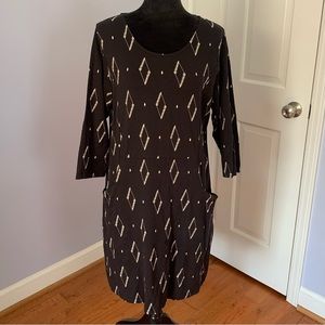Stretchy black dress with pockets, size XL